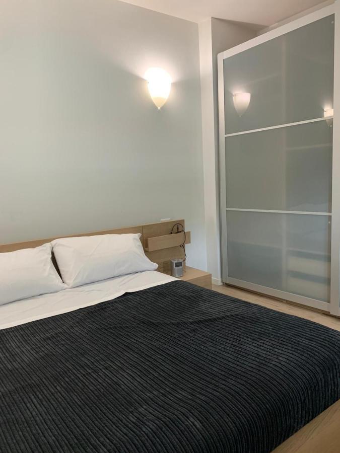 Pool House Apartment ลาสเปเซีย ภายนอก รูปภาพ